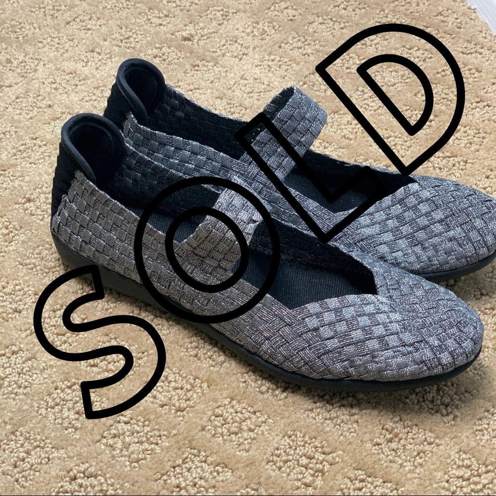 Steve Madden Flats